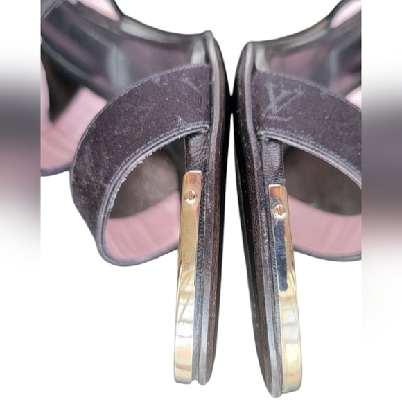 LOUIS VUITTON Black Leather/Suede Monogram Strap Shoes Size 40 - US 10 - Picture 8 of 10